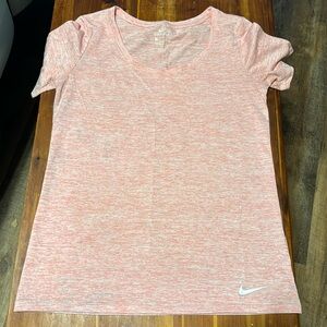 Women’s Nike Short sleeved shirt